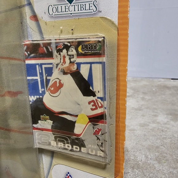 2001/2002 Upper Deck Collectibles Martin Brodeur Bobblehead - Picture 4 of 6
